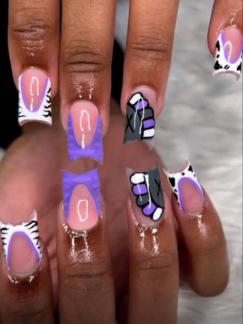 Purple Acrylic Short Nails, Kaws Nails Purple, Colors To Get Your Nails Done, Nails Acrylic Medium Length Square, Medium Nails Ideas, Short Nails Baddie, Short Purple Nail Designs, Kaw Nails, Purple Short Nails