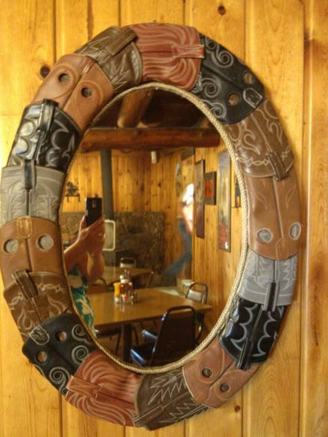 Mirror  made from cowboy boots. I want to make this with my son's old boots Repurposed Mirror Frame, Cowboy Boot Crafts, Western Mirror, Old Cowboy Boots, Mirror Repurpose, Frames Ideas, Cowboy Crafts, Western Crafts, Cowboy Decorations