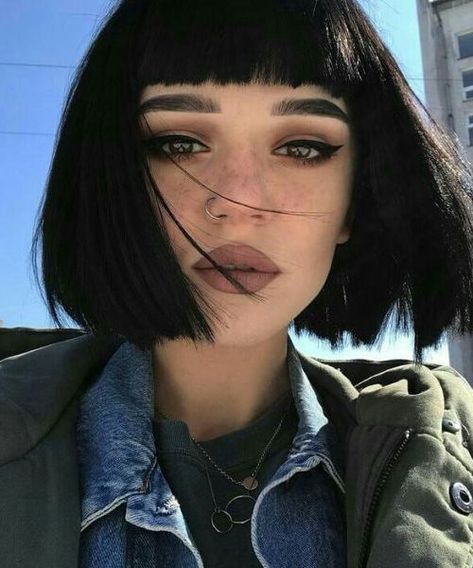 Short Bob Styles, Short Black Hair, Corte Bob, Short Bangs, Punk Hair, Full Hair, Short Black Hairstyles, Short Pixie Haircuts, Halloween Hair