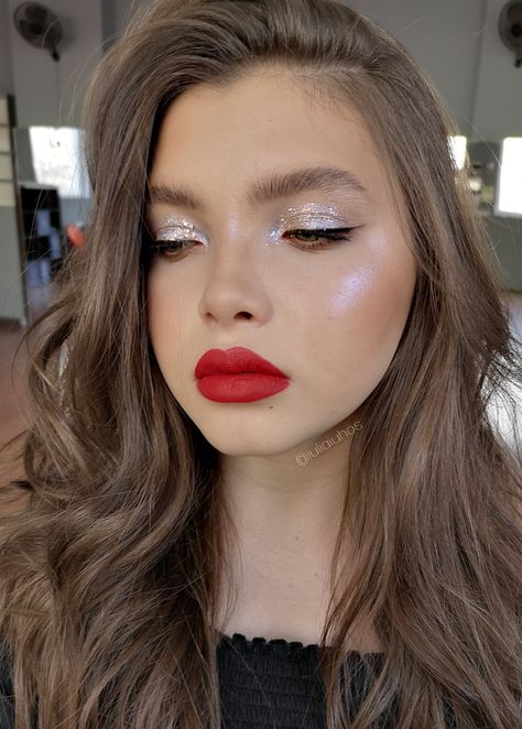 Red Lips Silver Eyes, Glitter Makeup Red Lips, Glitter Makeup Christmas, Concert Makeup Red Lip, Red Lip Glitter Eye Makeup, Silver Makeup Red Lips, Sparkly Red Makeup, Taylor Swift Red Era Makeup, Holiday Makeup Red Lips