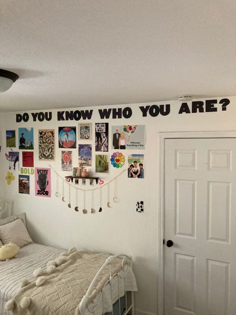 Diy Harry Styles Room Decor, One Direction Bedroom Ideas, Harry Styles Bloxburg Codes, Tyler The Creator Room Decor, Posters On Wall Bedroom Room Ideas, One Direction Room Decor Ideas, Posters On Wall Bedroom Ideas, Harry Styles Room Decor Aesthetic, Harry Styles Crafts