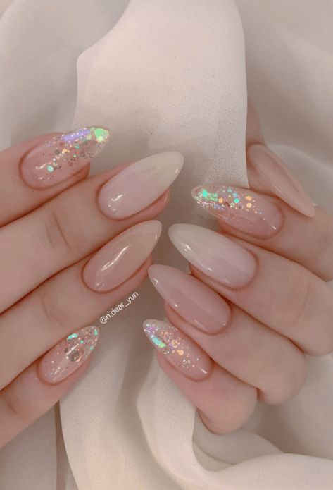 nude pink korean jelly nails. pink glitter nails. bridal pink nails. wedding nail ideas. Minimalist Nails Color, Glitter Nails Korean, Pastel Jelly Nails, Jelly Stiletto Nails, Nude Design Nails, Korean Nail Designs, Pink Bridal Nails, Business Nails Professional, Japanese Jelly Nails