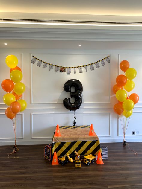 Diggers, dump trucks, cranes and all things construction site ⚠️ Construction Theme Birthday Party, Construction Cake, 4 Birthday, Truck Theme, Construction Theme, Mehndi Designs For Girls, Birthday Card Design, 2 Birthday, Birthday Themes