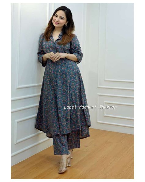 Casual kurtis Women Coord Set, A Line Kurti Designs, Printed Kurti Designs, Set Kurti, A Line Kurti, Long Frock Designs, Simple Frocks, Kurti Pant, Anarkali Dress Pattern