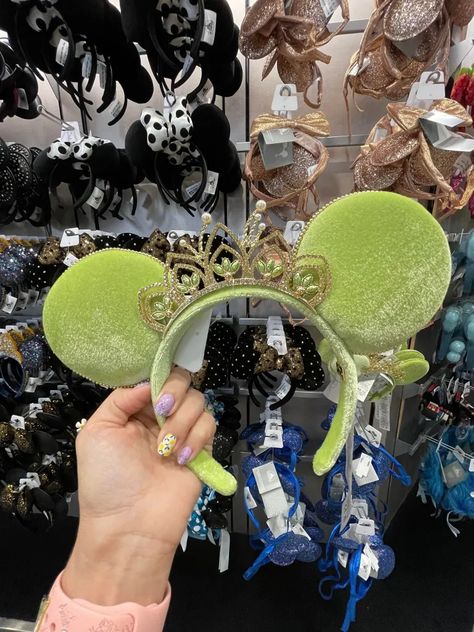 Tiana Minnie Ears, Princess Tiana Mickey Ears, Princess Tiana Disney Ears, Princess And The Frog Disney Ears, Princess And The Frog Mickey Ears, Tiana Disney Ears, Princess Tiana Disneybound, Disney Ears Outfit, Tiana Mickey Ears