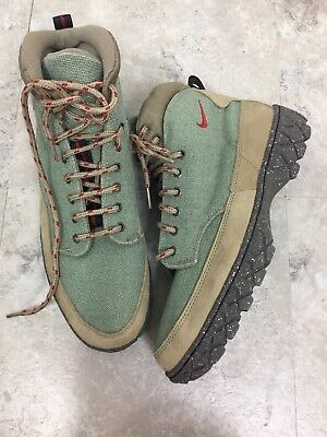 %*% Vintage Men’s Nike Regrind ACG Green And Tan Hiking Boots Size 8.5 https://ift.tt/2AulGQY Cool Winter Shoes, Vintage Hiking Shoes, Nike Hiking Boots, Men’s Hiking Boots, Nike Hiking Shoes, Gorpcore Boots, Cute Hiking Shoes, Cute Hiking Boots, Green Hiking Boots