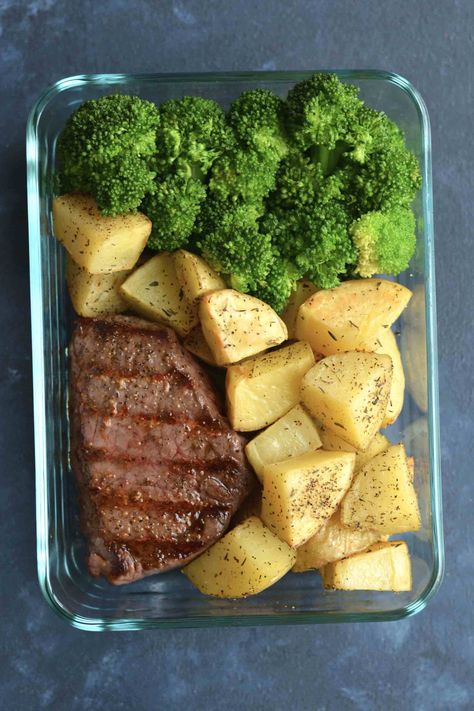 Grilled Steak & Garlic Roasted Potato Meal Prep - Meal Prep on Fleek™ Potato Meal Prep, Rib Eye Steaks, Makanan Rendah Kalori, Meal Prep On Fleek, Roasted Potato, Healthy Food Inspiration, Resep Diet, Rib Eye, Easy Healthy Meal Prep