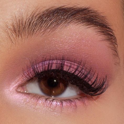 Light Pink Eyeshadow Looks Natural, Pink Makeup Looks, Pink Eyeshadow Look, Prom Eye Makeup, Pink Eye Makeup, Eye Makeup Designs, Hoco Makeup, Makeup Eye Looks, Creative Eye Makeup