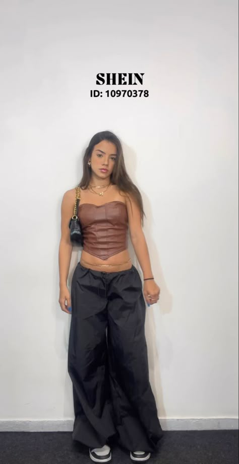 Cargo Pants Festival Outfit, Travis Scott Concert Outfit, Outfits Milipilis, Baddie Streetwear, Coachella Concert, Cute Concert Outfits, Looks Festival, Concert Look, Looks Hip Hop