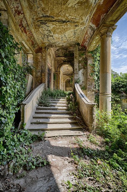 Beautiful Ruins, Abandoned Mansions, Abandoned Buildings, Abandoned Houses, Beautiful Architecture, Nature Aesthetic, Pretty Places, Abandoned Places, Artwork For Sale