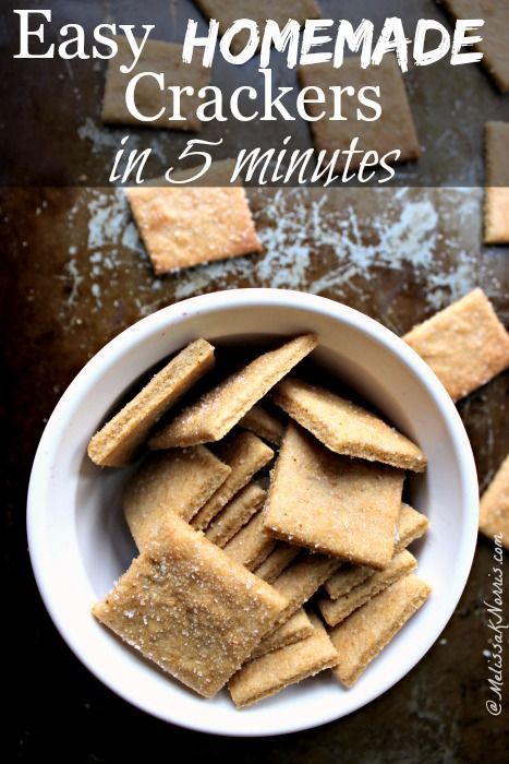 Trying to cut back on groceries and processed foods? These homemade crackers whip up in just 5 minutes, using real food ingredients, and taste amazing. Seriously, kid approved, best part, they only cost $.40 a batch! Homemade Versions Of Processed Foods, Homemade Crackers Healthy, Easy Homemade Crackers, Chili Honey, Homemade Crackers Recipe, Healthy Crackers, Butter Crackers, Homemade Crackers, Cracker Recipes