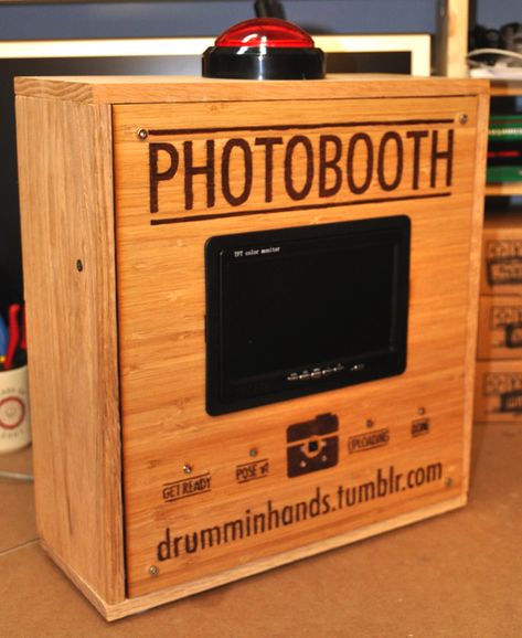 Build your own Raspberry Pi photo booth #piday #raspberrypi @Raspberry_Pi Diy Fotokabine, Cool Electronic Gadgets, Projets Raspberry Pi, Gif Photo Booth, Photos Booth, Raspberry Pi Projects, Pi Projects, 3d Printer Diy, Diy Photo Booth