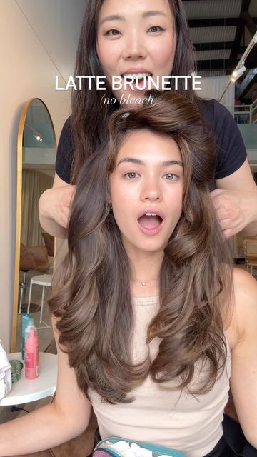 Laura Kim on Instagram: "LATTE BRUNETTE @emily_kaufman_ Highlights using no bleach colour @avedaaustralia #nobleach #lattebrunette #expensivebrunette #healthyhair #brownhair . . . 🏷️brown hair, haircut, longhair, balayage" Balayage, Brunnete Hair Color, Latte Brunette, Bleach Brown Hair, Bleach Hair Color, Hair Color For Morena, Wedding Hair Colors, Haircuts For Long Hair With Layers, Dark Brunette Hair