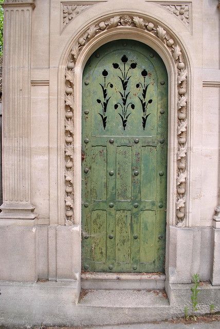 Vintage Explorer Aesthetic, Door Ways, Medieval Door, Pere Lachaise Cemetery, European Doors, When One Door Closes, Gorgeous Doors, Door Entryway, Old Metal