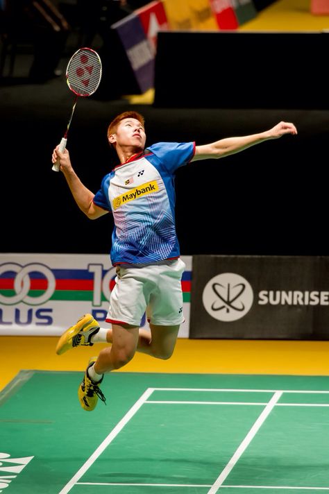 Badminton Jump Smash - Goh V Shem (MAS) #badminton #BadmintonSmash #badmintonfan Badminton Reference, Badminton Photoshoot, Badminton Outfit Women, Badminton Drills, Shuttle Badminton, Badminton Smash, Badminton Outfit, Badminton Tips, Badminton Videos