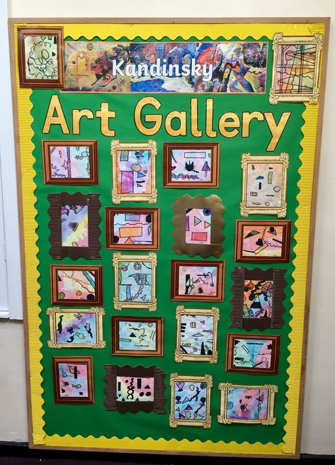 Preschool Art Board Display, Student Art Wall, Students Art Work Display, Art Wall Display Classroom, Art Gallery Wall Classroom, Art Gallery Classroom Display, Museum Bulletin Board, Art Gallery For Preschool, Student Art Display Bulletin Boards