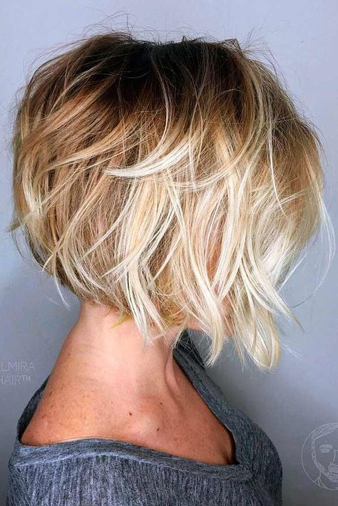 Stunning Bob Haircuts for a Bold, New Look ★ See more: http://lovehairstyles.com/stunning-bob-haircuts-new-look/ Brunette Hair Cuts, Brunette Bob, Messy Bob Hairstyles, Blond Balayage, Beach Wave Hair, Hairstyle Trends, Hairstyles For, Dianna Agron, Wavy Bobs