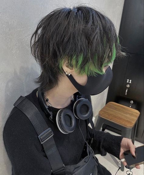 Short Hair With Green Underneath, Dyed Wolfcut, Asian Wolf Cut, Side Parted Hairstyles, Wolfcut Men, Green Dyed Hair, Green Hair Men, Curly Wolf Cut, Emo Hair Color