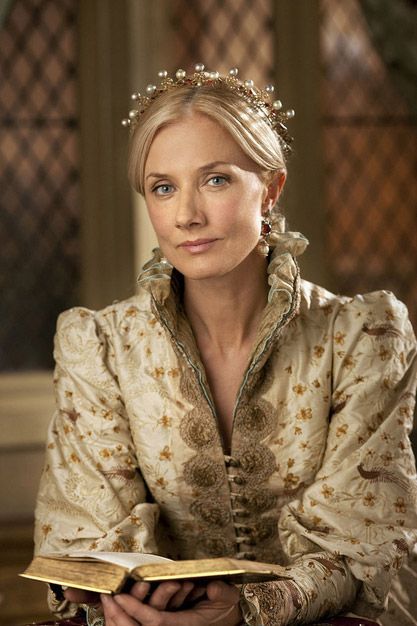 The Tudors: Joely Richardson as Catherine Parr. The Tudors Costumes, The Tudors Tv Show, Tudor Series, Joely Richardson, Natasha Richardson, Catherine Parr, Tudor Fashion, The Other Boleyn Girl, Tudor Costumes