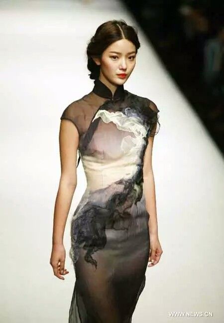 China Fashion Week, Chinese Dress, Mode Inspo, China Fashion, Sheer Sleeves, Cheongsam, Fashion Details, A Dress, Asian Fashion