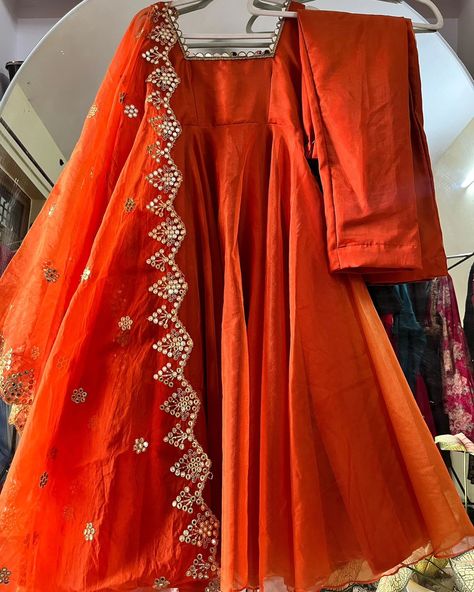 Namaste! ✨️ Elevate your look with the Shruti Orange Georgette Anarkali Flared Suit Set. Perfect for any occasion, this flared suit set combines vibrant charm with elegant design. Shop now at www.trinaari.in and use code FIRST05 for an extra 5% off your first order. Offer valid for a limited time! Product Name: Shruti Orange Georgette Anarkali Flared Suit Set To shop now visit our website www.trinaari.in #SundarNaariWithTrinaari #reelsinstagram #reels #instagram #anarkali #anarkalisuits #w... Orange Color Kurti Design, Net Suits Design Indian, Orange Anarkali, Flared Suit, Georgette Anarkali, Short Frock, Partywear Dresses, Easy Doodle, Dress Book