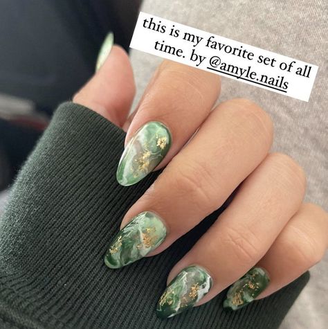 Moss Agate Inspired Nails, Nail Ideas Forest Green, Moss Agate Nail Art, Sage Green And Gold Wedding Nails, Fairy Aesthetic Nails Green, Nail Designs Forest Green, Forestcore Nails, Green Watercolor Nails, Sage Marble Nails