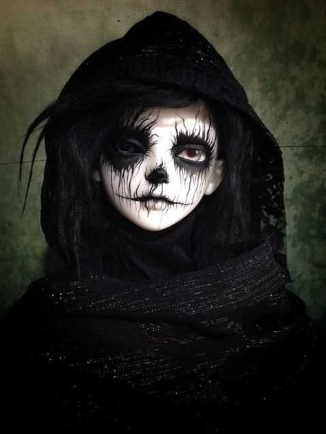 Gothic - Imgur Make Up, Wattpad, Makeup, Hair, White, Black