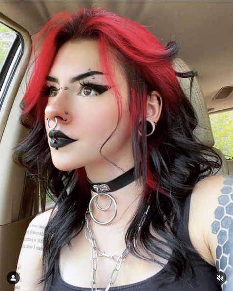 Blue Color Highlights Hair, Alt Hair Colors Ideas, Goth Dyed Hair Ideas, Short Punk Rock Hairstyles For Women, Edgy Hair Dye Ideas, Gothic Hair Color Ideas, Gothic Hair Dye Ideas, Goth Colored Hair, Inside Hair Dye