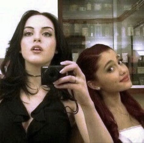 Ariana Grande, Ariana Grande Victorious, Victorious Cast, Liz Gillies, Romanoff, Victorious, Jade, Mirror, Pins