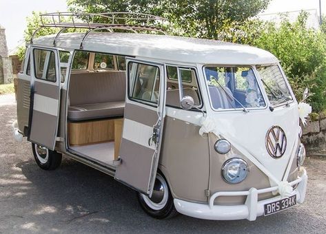 Combi Hippie, Vw Kampeerwagens, Vw Minibus, Volkswagen Vintage, Vintage Volkswagen Bus, Bici Retro, Volkswagen Vans, Kombi Home, Volkswagen Van