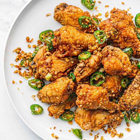 Salt And Pepper Wings Chinese, Chinese Salt And Pepper Chicken, Salt And Pepper Wings, Fried Wings Recipe, Salt And Pepper Chicken Wings, Wings Oven, Homemade Takeout, Pepper Chicken Wings, Juicy Grilled Chicken