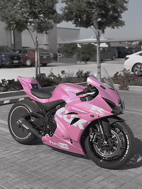 Pink Sports Bike, Pink Motorbike, Motorbike Illustration, Motos Suzuki, Meta Ads, Pink Motorcycle, Suzuki Bikes, Suzuki Gsxr 1000, Image Moto