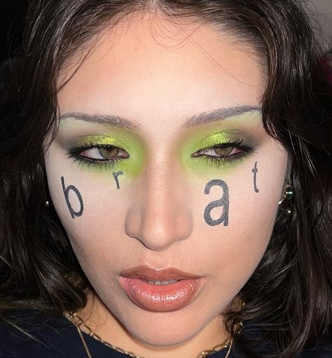 My passport pics just came in 🍏 #bratsummer . #editorialmakeup #brat #greenmakeup #creativemakeup #charlixcx Concert Makeup, Green Makeup, Kiss Makeup, Editorial Makeup, Makeup Goals, Creative Makeup, Makeup Inspo, Face Painting, Number 1