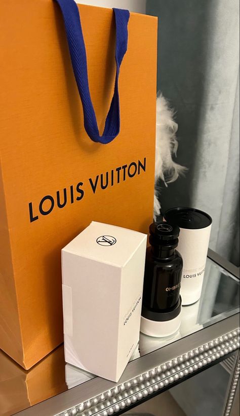 #ombrenomad #louisvuitton #perfume #fragrance #aesthetic Louis Vuitton Perfume Men, Louis Vuitton Perfume Aesthetic, Ombre Nomade Louis Vuitton, Lv Perfume, Cologne Display, Flower Gift Snapchat Story, Gift Snapchat, Fragrance Aesthetic, Louis Vuitton Perfume