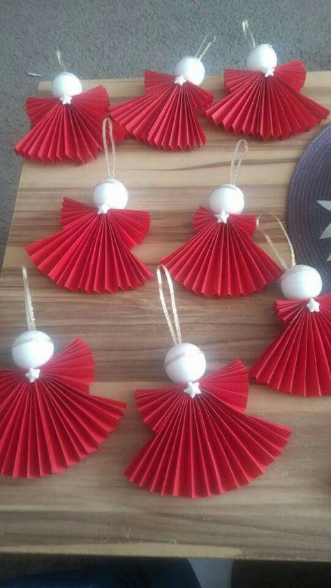 Paper Christmas Decorations, Paper Fan, Christmas Crafts To Make, Handmade Christmas Crafts, Kraf Diy, Holiday Crafts Christmas, Christmas Ornament Crafts, Christmas Crafts Decorations, Christmas Nail Designs