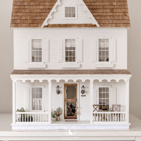 https://www.instagram.com/p/CMAdvNjjvev/?igshid=1hqcdvfxlh3g2 Diy Dollhouse Shutters, Farmhouse Dollhouse Exterior, Vermont Farmhouse Jr Dollhouse Interior, Hobby Lobby Dollhouse, Vermont Dollhouse, Aesthetic Dollhouse, Dollhouse Exterior Ideas, Large Doll House, Dollhouse Redo