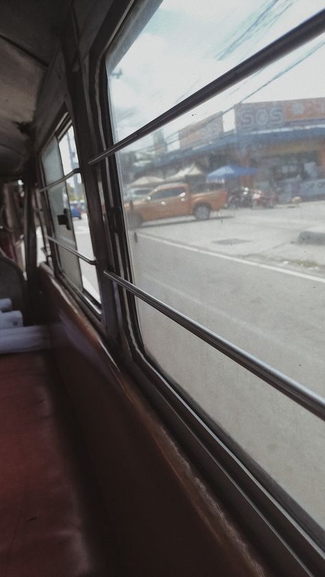 Sana all hindi siksikan #jeepney #philippines Jeepney Aesthetic, Jeep Philippines, Jeepney Philippines, Alcohol Pictures, Study Mood, Rice Fields, City Aesthetic, Waltz, Trip Planning