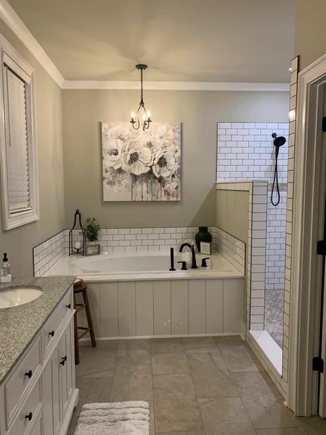 Double Wide Bathroom Remodel, Storage Ideas Small Bathroom, Bathroom Tub Remodel, Hidden Storage Ideas, Mobile Home Bathroom, Bathtub Shower Combo, Tub Remodel, Bathroom Decorating Ideas, Shower Designs