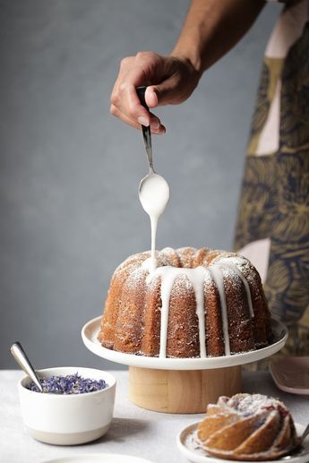 Earl Grey Bundt Cake Savory Cakes, Bundt Cakes Recipes, Earl Grey, Savoury Cake, Cake Cake, Food Cakes, Bundt Cake, Pavlova, Healthy Baking