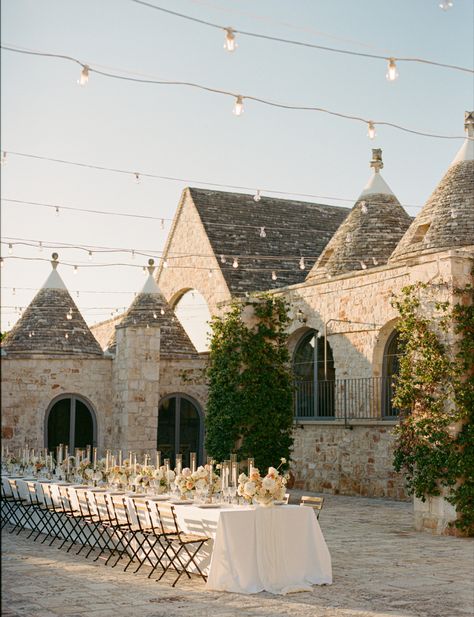 Destination wedding in Puglia #masseria #apulia #puglia #italywedding #destinationwedding Wedding Florals Table, Puglia Wedding, Villa Wedding, Brown Wedding, Puglia Italy, France Wedding, Castle Wedding, Italian Wedding, Destination Wedding Photography