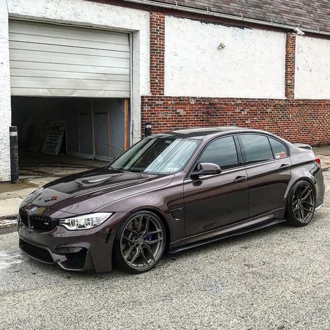 BMW F80 M3 brown Brown Bmw, Diy Seat Covers, Custom Wheels Trucks, Wheel Tattoo, Bmw F80 M3, M3 F80, Car Wheels Diy, Car Throttle, Camaro Car