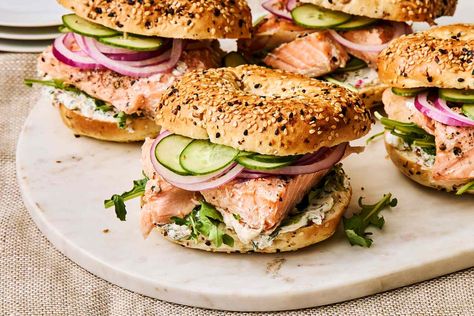 20 Recipes Our Readers Make When They Don't Feel Like Making Dinner Slow Cooked Salmon, Bagel Sandwich Recipes, Bagel Sandwiches, Salmon And Cream Cheese, Cooked Salmon, Salmon Bagel, Lox And Bagels, Breakfast Party Foods, Lazy Dinners