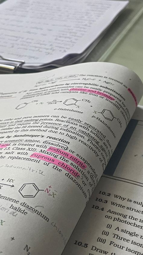 Physics And Chemistry Aesthetic, Chemistry Studying Aesthetic, Romanticising Chemistry, Physic Aesthetics, Hazel Lancaster, Academic Inspiration, Chem Notes, Education Aesthetic, Chemistry Aesthetic