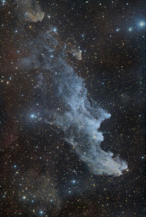 The Witch Head nebula. Photo by Dave Lane Astrophotography. Milky Way Photos, Space Dragon, Weather Science, Orion Constellation, Hubble Telescope, Landscape Images, Sky Stars, Night Sky Wallpaper, Starry Nights