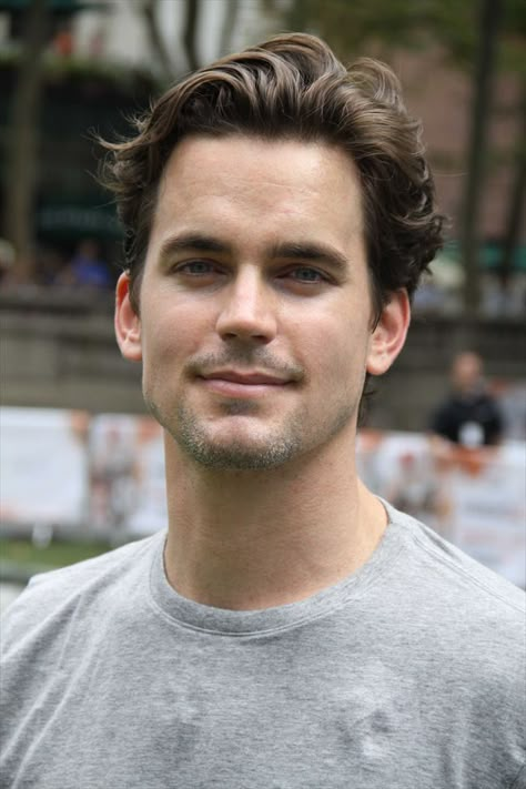 Matt Bomer Hair, Curtain Hairstyle, Matt Bomer White Collar, Hairstyle Men, Mens Hairstyles Medium, Mens Hairstyles Thick Hair, Wavy Hair Men, Medium Length Hair Men, Matt Bomer