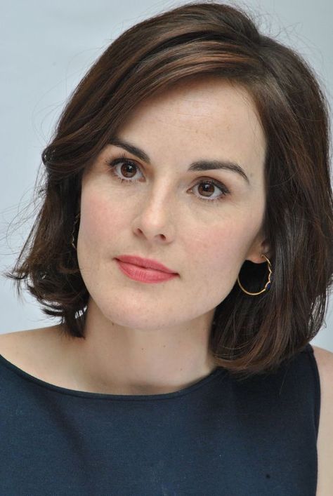 Michelle Dockery Charlotte Lucas, British Celebrities, Michelle Dockery, Asian Short Hair, Julianne Moore, Haircuts For Medium Hair, Jessica Biel, Favorite Hairstyles, Short Bob Hairstyles