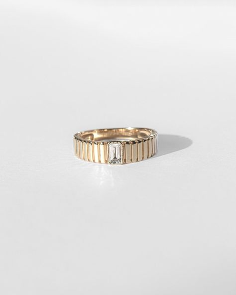 This stunning Venus ring features a 9K solid gold ribbed ring with a beautiful center emerald-cut white topaz stone. Tarnish-resistant, waterproof, and safe for sensitive skin. Venus Ring, Ribbed Ring, Rib Ring, Goddess Of Love, Vermeil Jewelry, Solid Gold Jewelry, Topaz Stone, Pearl Charms, Ring Collections