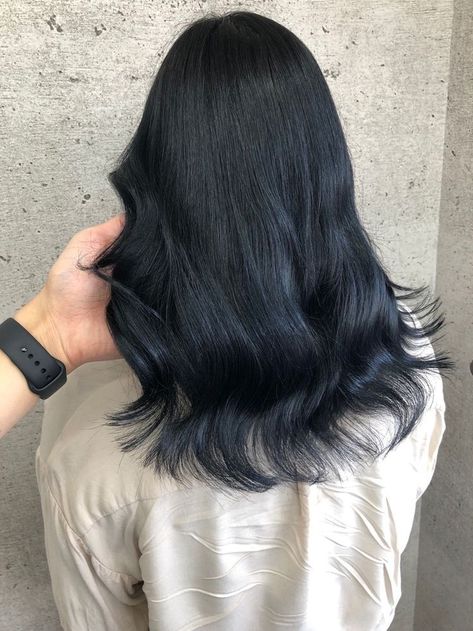 Black Hair With Blue Tint, Bluish Black Hair, Blackish Blue Hair, Blue Black Hair Dye, Blue Brown Hair, Midnight Blue Hair, Blue Black Hair Color, Navy Blue Hair, Navy Hair