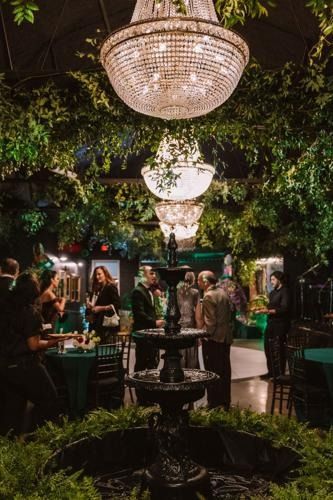 15 Gorgeous Wedding Venues in New Orleans | Weddings | nolaadore.com Wedding Venue New Orleans, New Orleans Courtyard Wedding, Wedding Venues New Orleans, Vintage New Orleans Wedding, New Orleans Proposal, New Orleans Wedding Ideas, Christmas New Orleans, Microwedding Venue Ideas, Vintage New Orleans Aesthetic