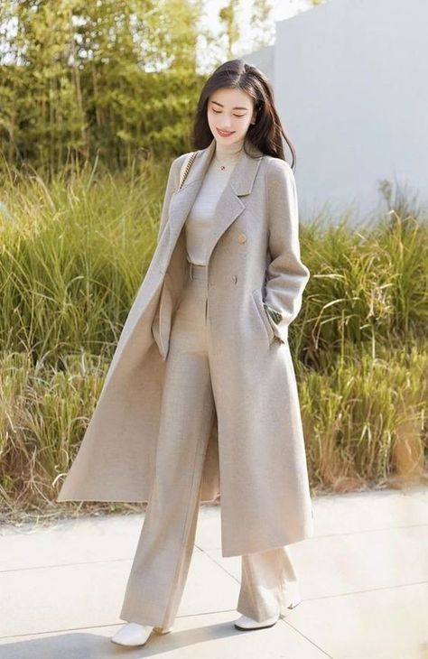 Get ready to wow with our outfit ideas and take your style to the next level! 🤩 Shop now and experience the transformation! #fashionmakeover #outfitinspiration Korean Winter Coats Women, Formal Wear For Women Classy, Elegant Outfit Winter Classy, Fashionista Clothes Korean, Classy Outfits Korean, Woman Suit Fashion Classy Style, Korean Suits Women, Winter Suits Design For Women, Korea Outfit Ideas